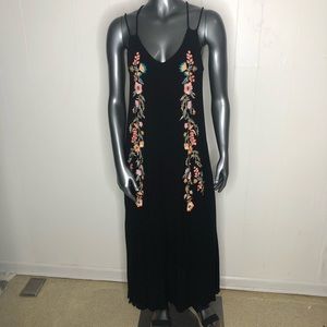 Black/Floral Maxi Dress. Women’s small.